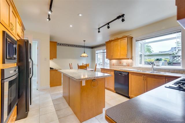 1 725 Rochester Avenue, Coquitlam 15