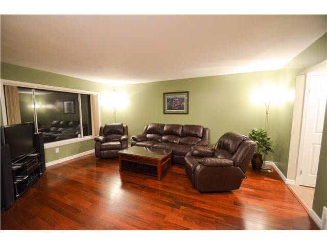 614 Girard Avenue, Coquitlam 3
