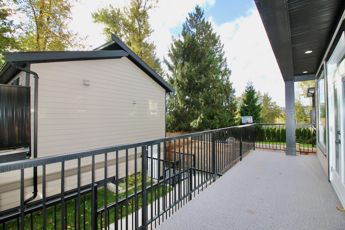 710 Alderson Avenue, Coquitlam 25