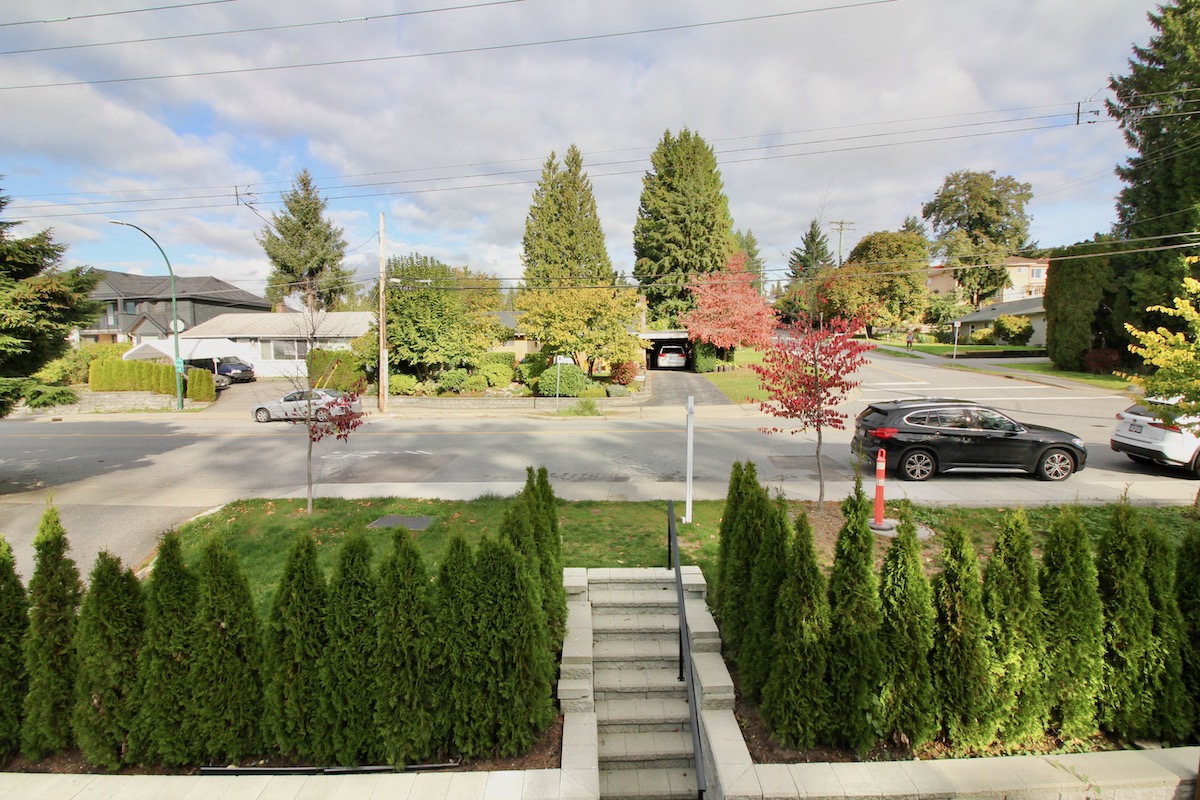 710 Alderson Avenue, Coquitlam 30