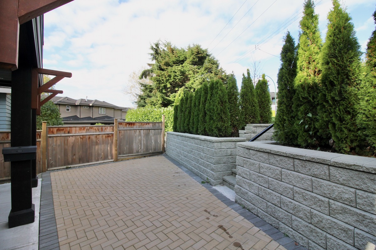 710 Alderson Avenue, Coquitlam 4