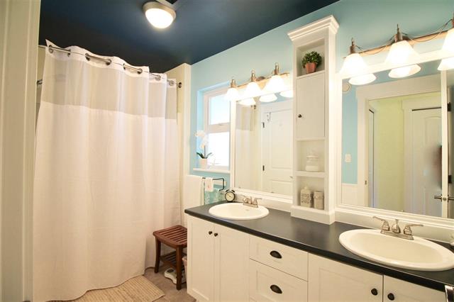 767 Edgar Ave, Coquitlam 15