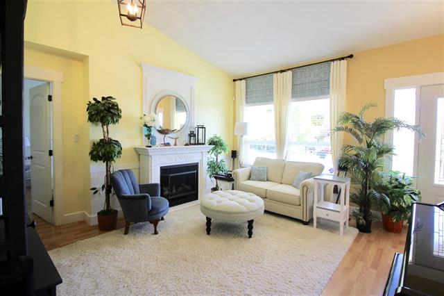 767 Edgar Ave, Coquitlam 3