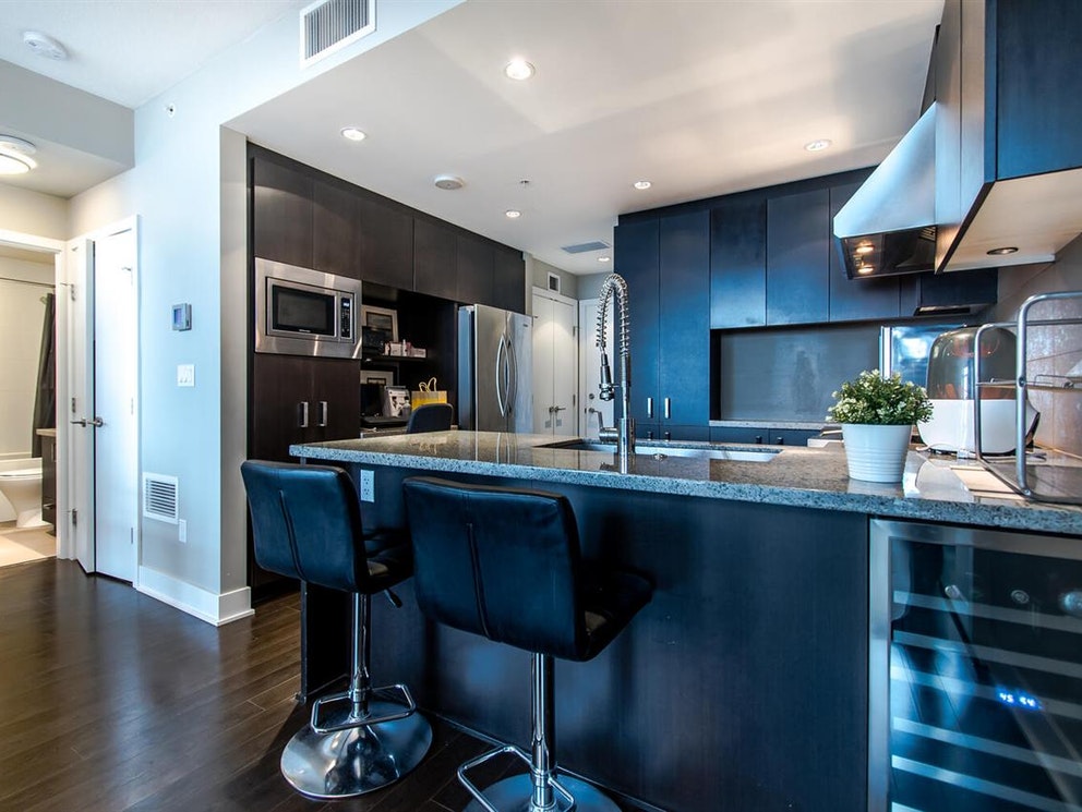 2703 3008 Glen Drive, Coquitlam 6