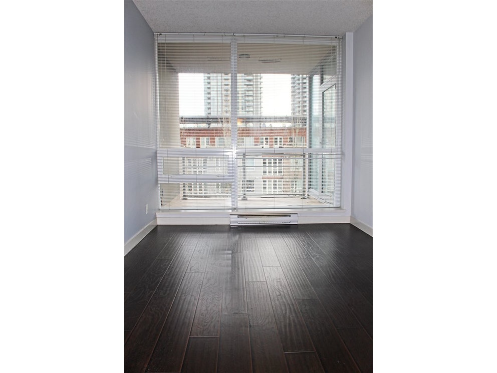 504 2978 Glen Drive, Coquitlam 15