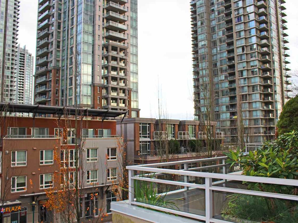 504 2978 Glen Drive, Coquitlam 21