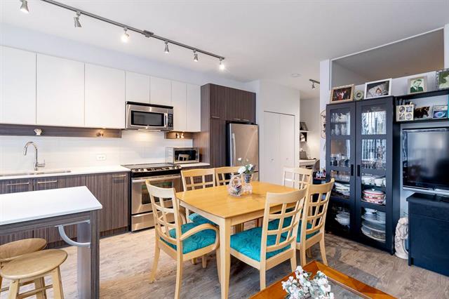 302 608 Como Lake Ave, Coquitlam 11