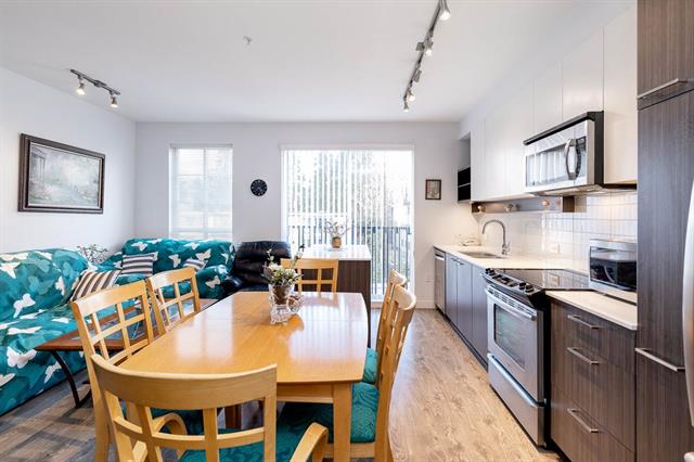302 608 Como Lake Ave, Coquitlam 5