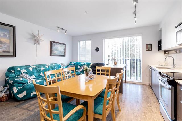 302 608 Como Lake Ave, Coquitlam 6