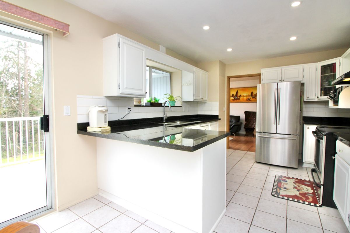 430 Riverview Crescent, Coquitlam 10