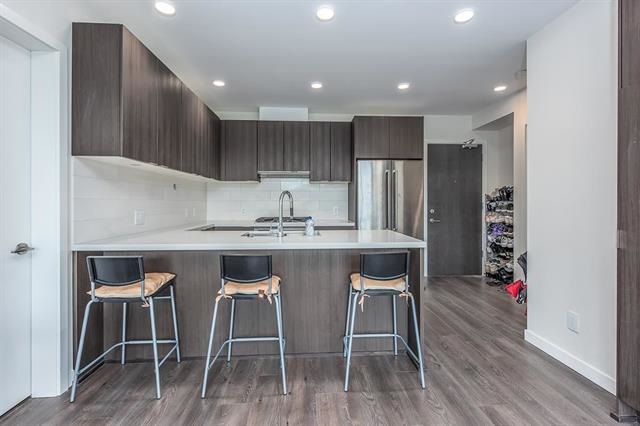 1106 530 Whiting Way, Coquitlam 11