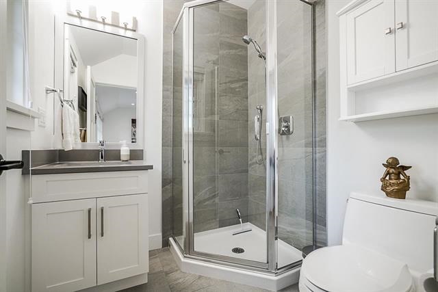 903 Walls Avenue, Coquitlam 15