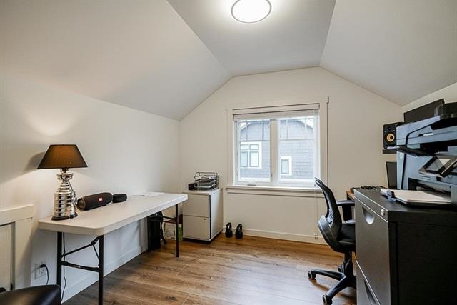 903 Walls Avenue, Coquitlam 17