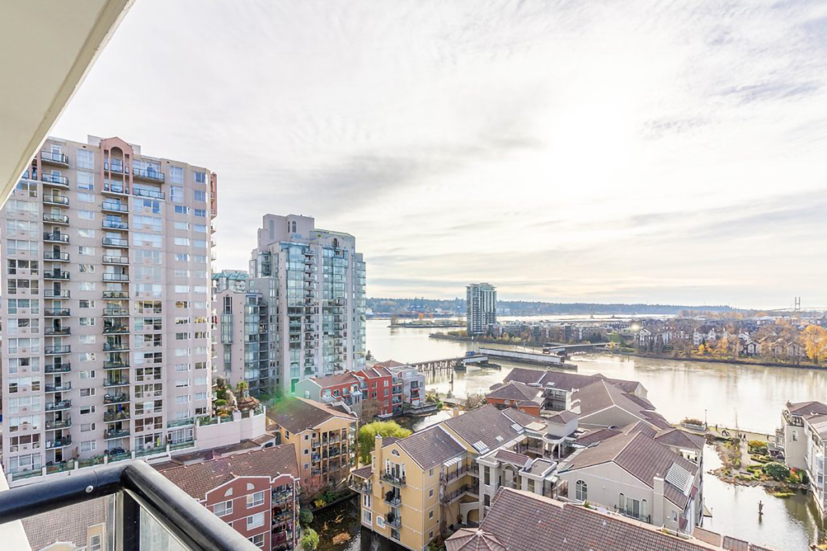 1304 1 Renaissance Square, New Westminster 19