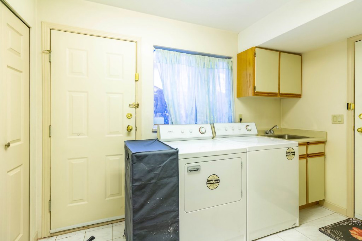 9838 Tuttle Avenue, Richmond 33