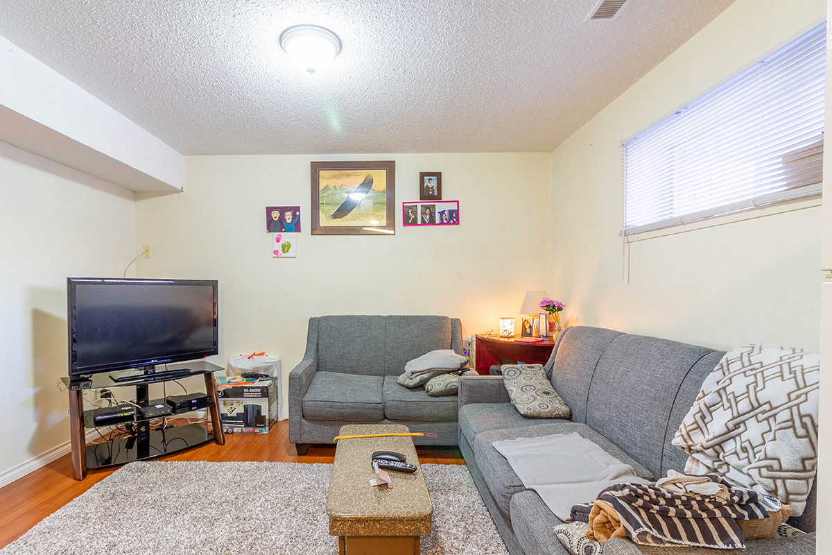 6523 6525 Lochdale Street, Burnaby North 16