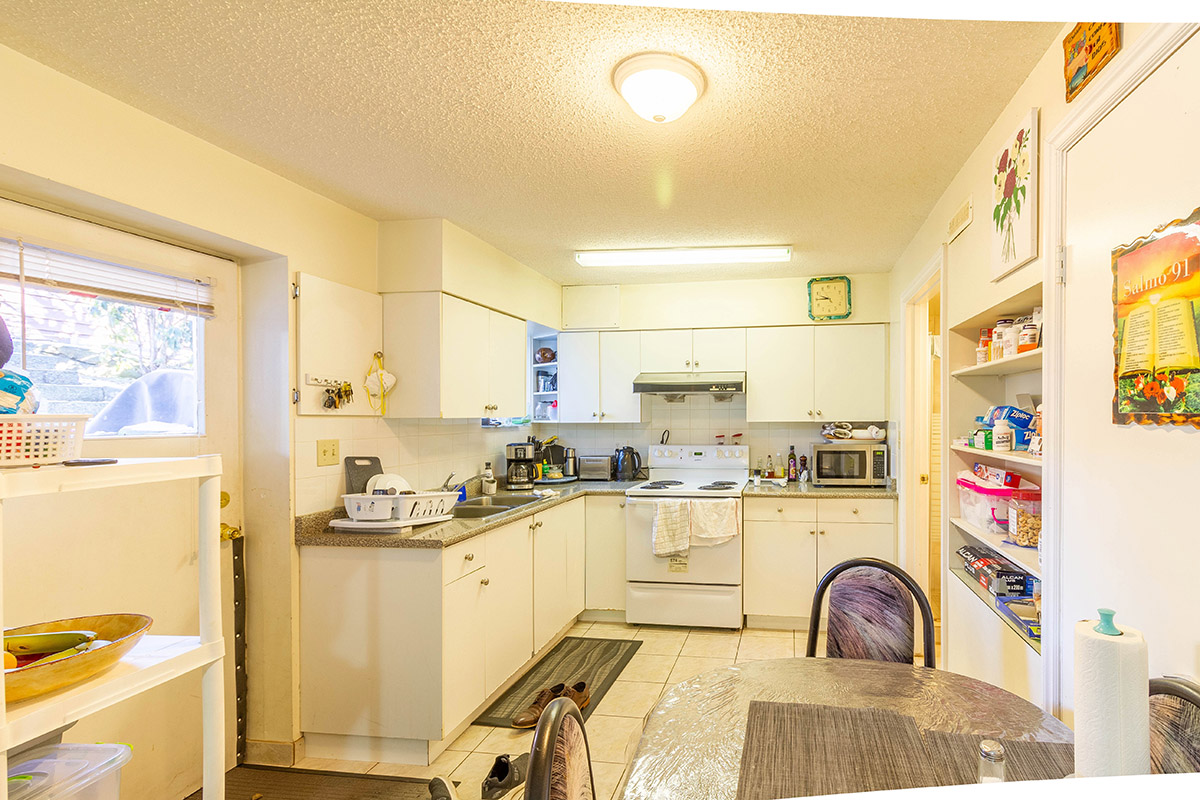 6523 6525 Lochdale Street, Burnaby North 17