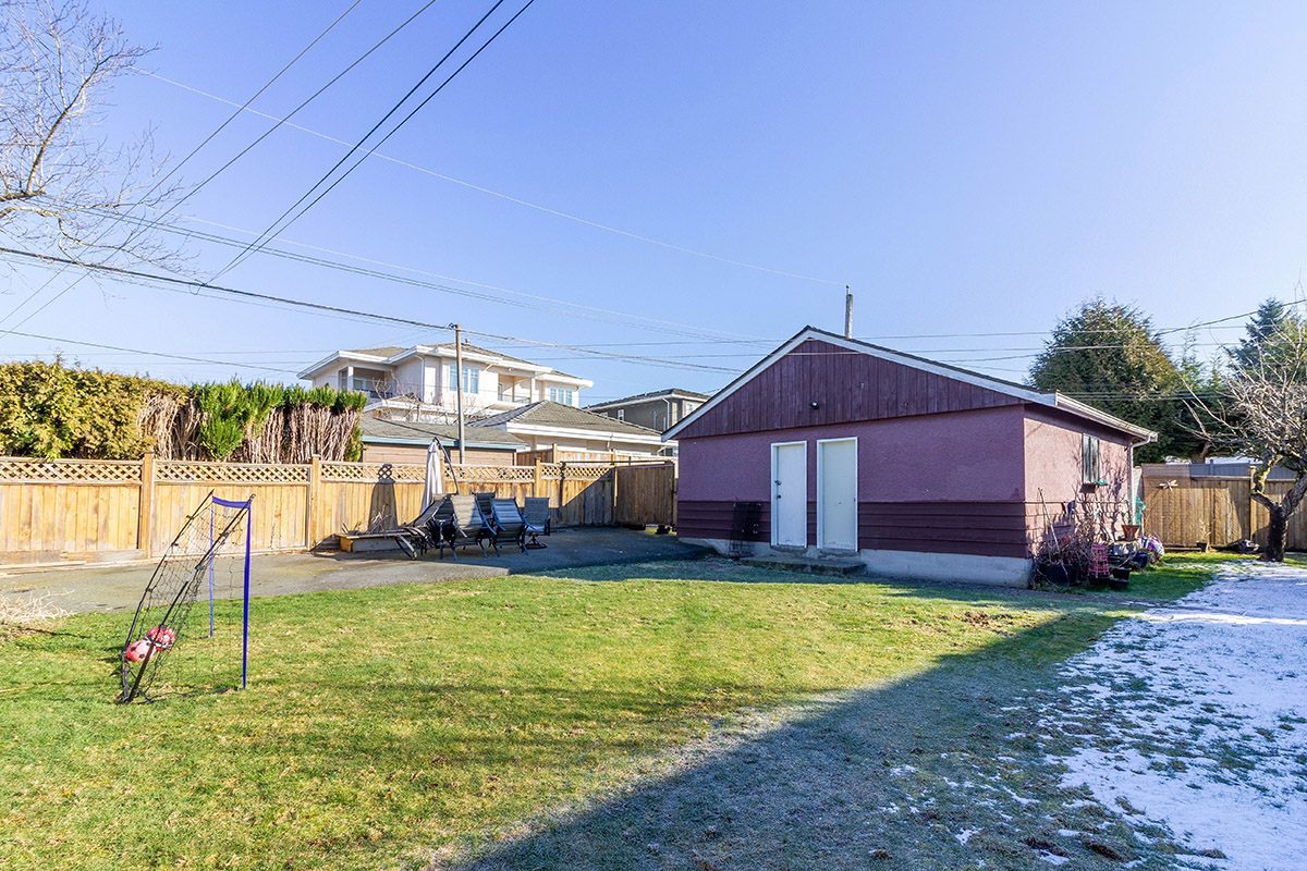6523 6525 Lochdale Street, Burnaby North 27