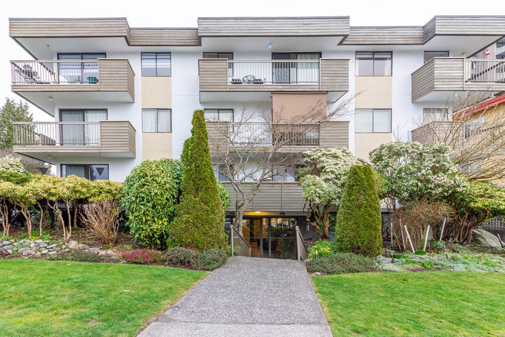 304 1650 Chesterfield Avenue, North Vancouver