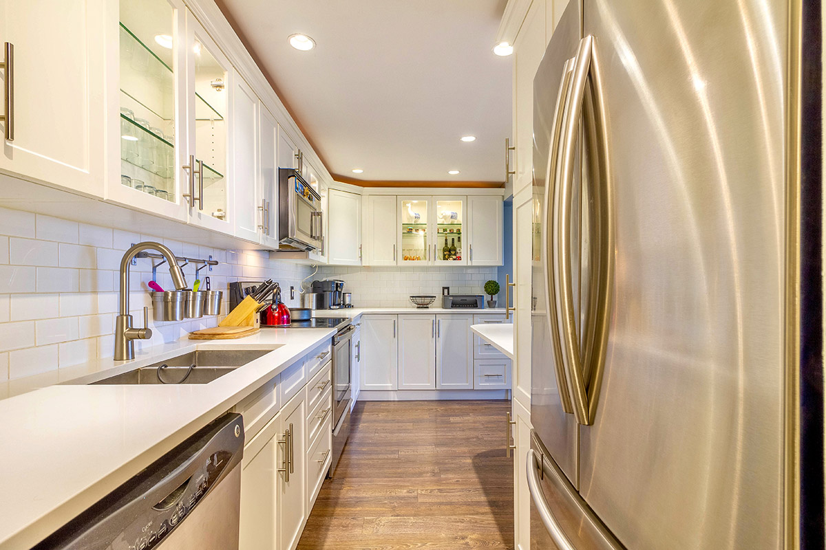 304 1650 Chesterfield Avenue, North Vancouver 13