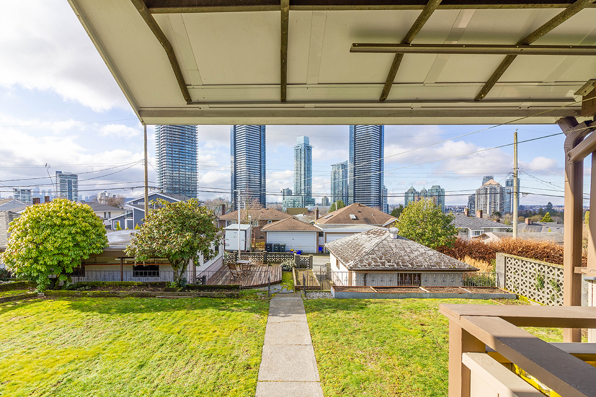 4666 Highlawn Drive, Burnaby North 10