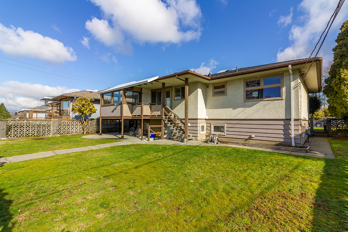 4666 Highlawn Drive, Burnaby North 28