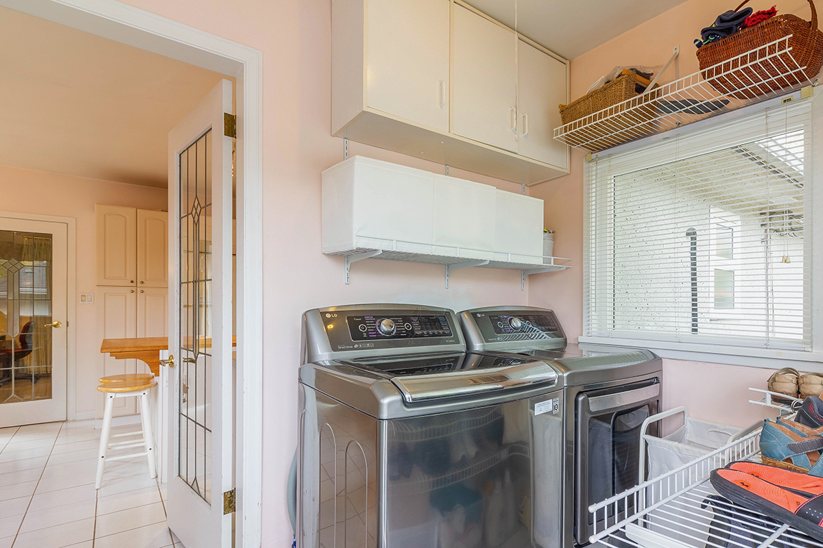 2510 Camrose Drive, Burnaby 12