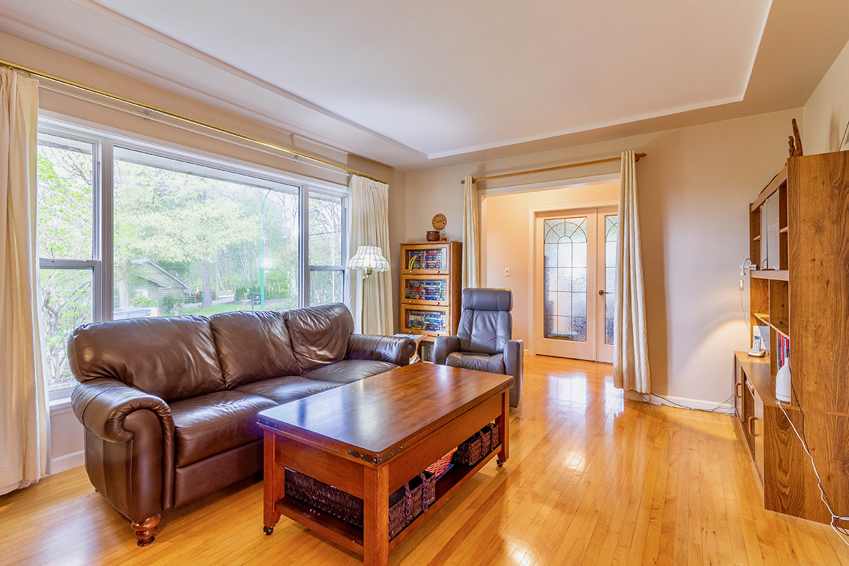 2510 Camrose Drive, Burnaby 3
