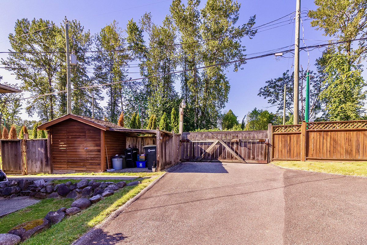 2510 Camrose Drive, Burnaby 33