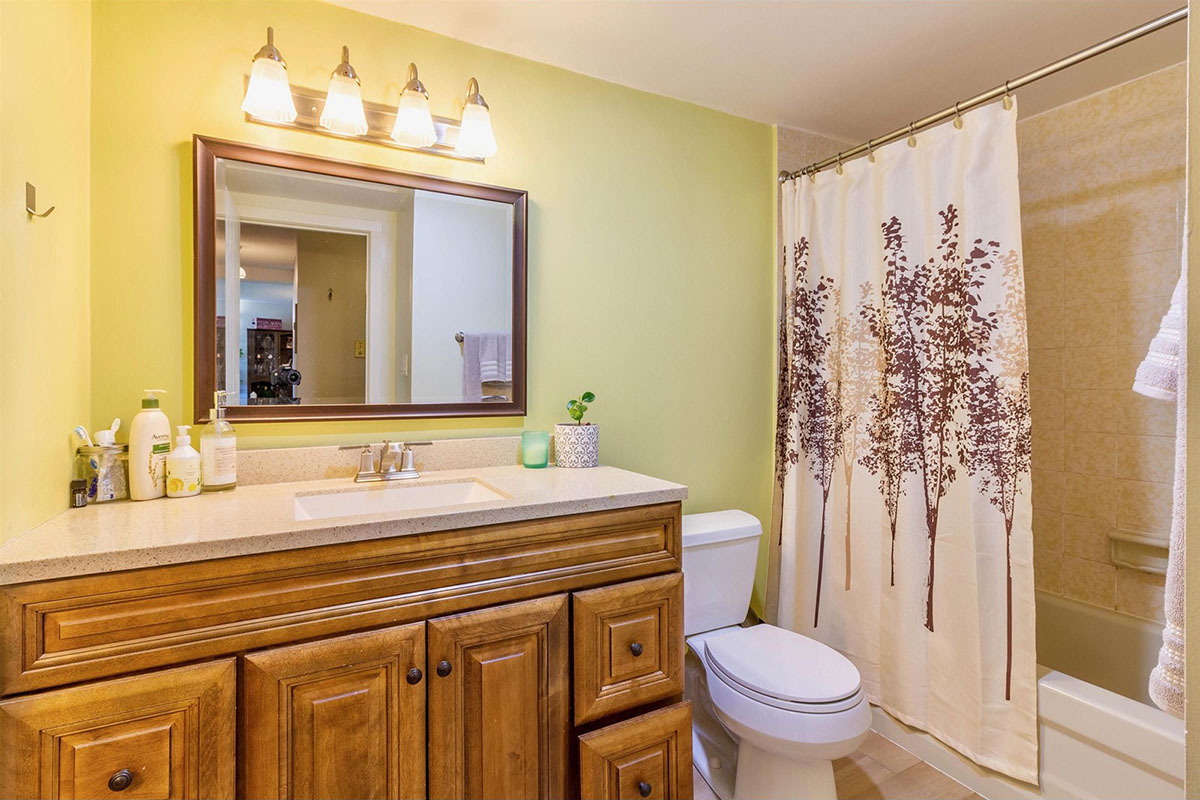 205 1025 Cornwall Street, New Westminster 11