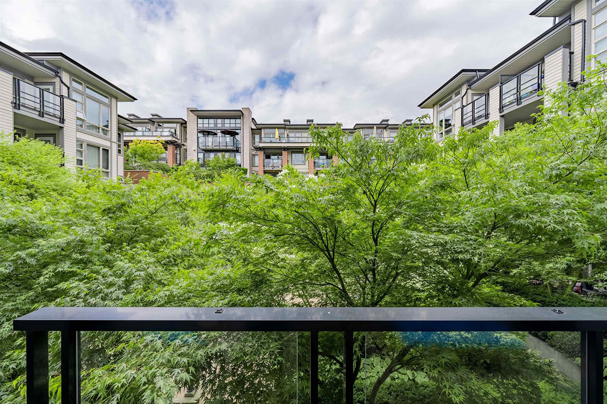 225 738 E 29th Avenue, Vancouver 35