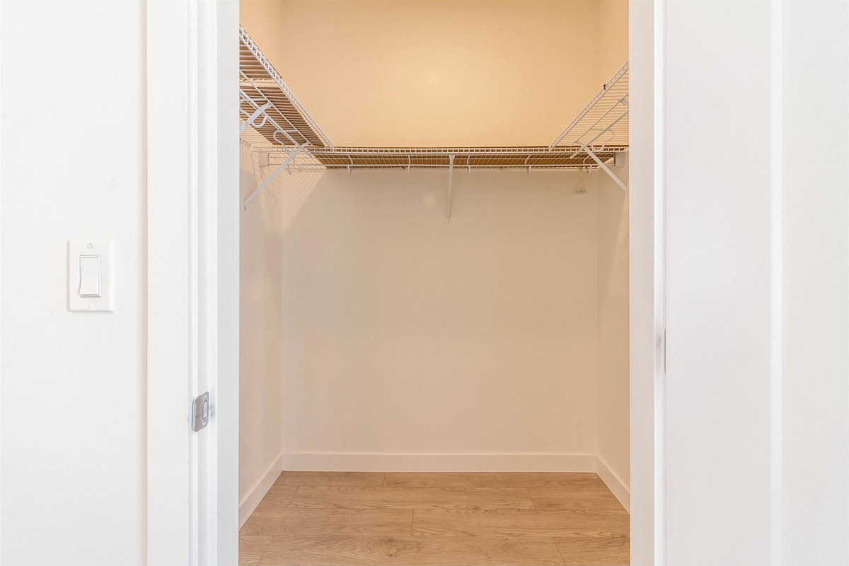5 720 E 3rd Street, North Vancouver 12