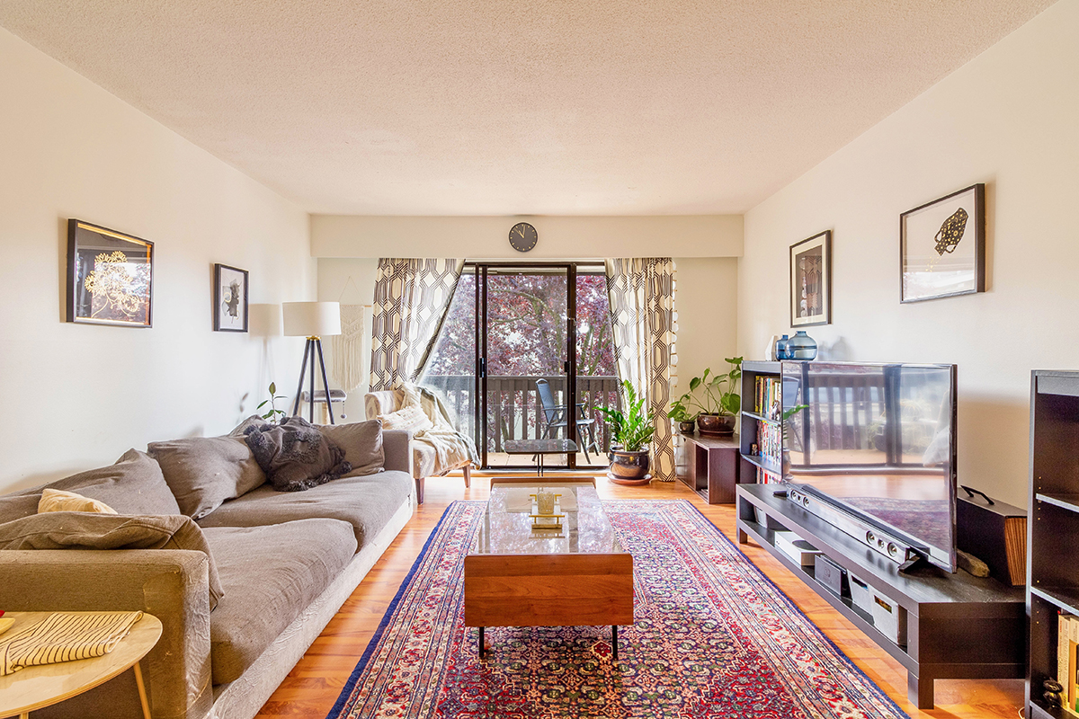 403 120 E 4th Street, North Vancouver 3