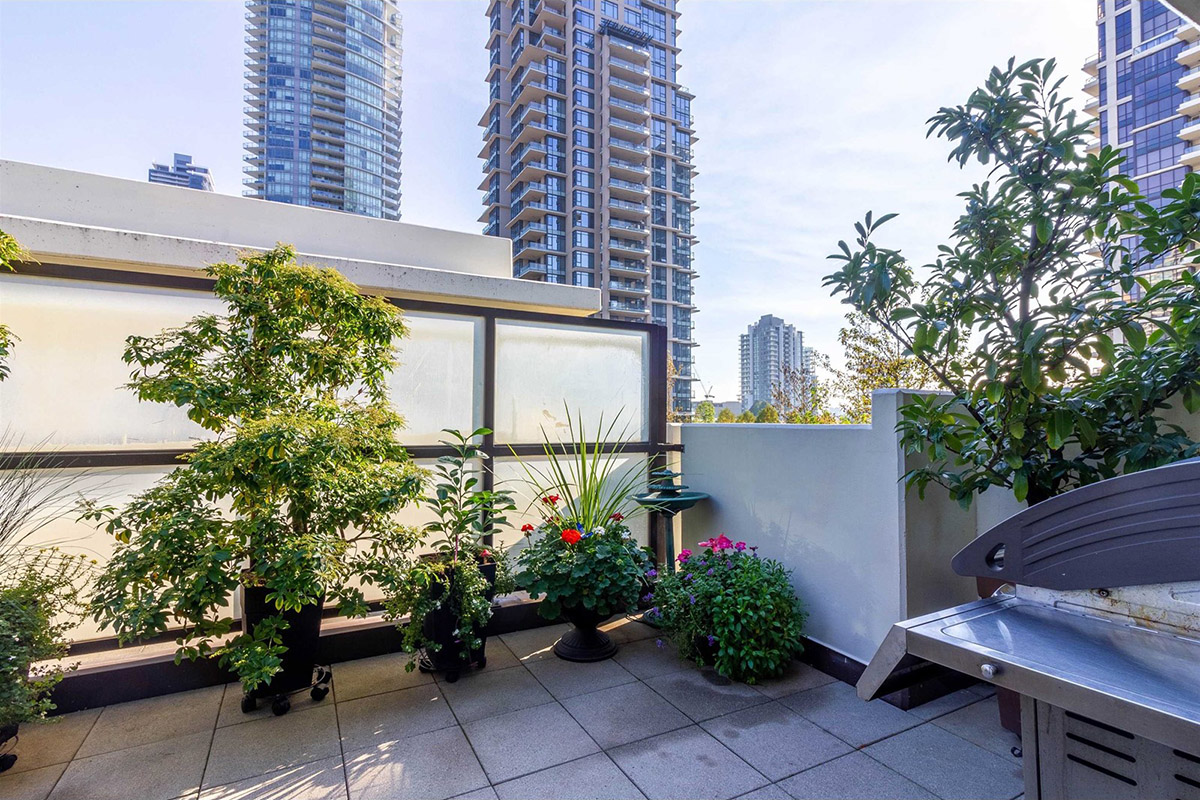 TH3 2088 Madison Avenue, Burnaby 28