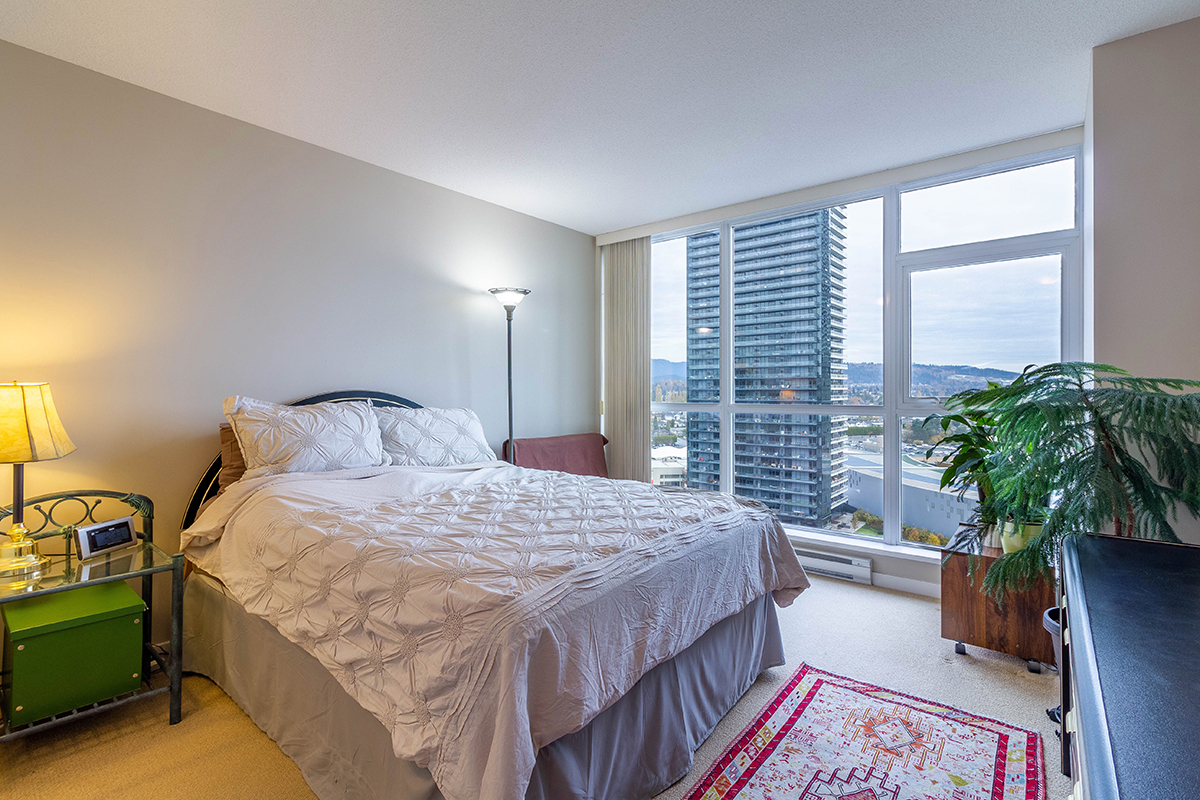 2203 4400 Buchanan Street, Burnaby 14