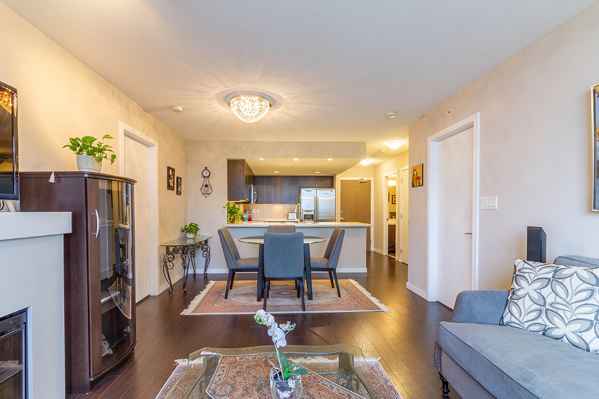2203 4400 Buchanan Street, Burnaby 6