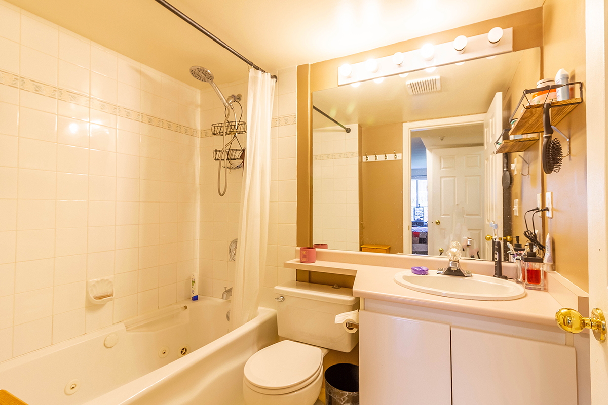 204 10668 138 Street, Surrey 13