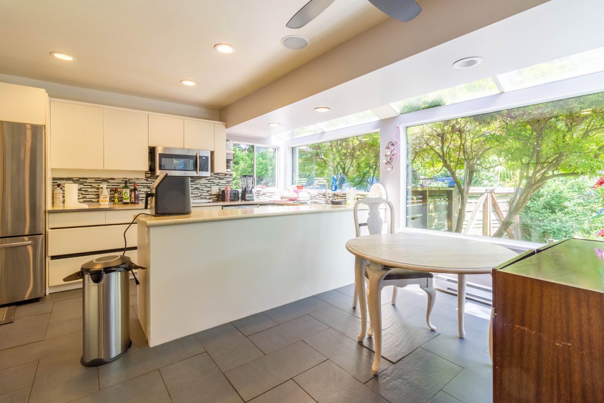 4419 Derby Place, North Vancouver 12