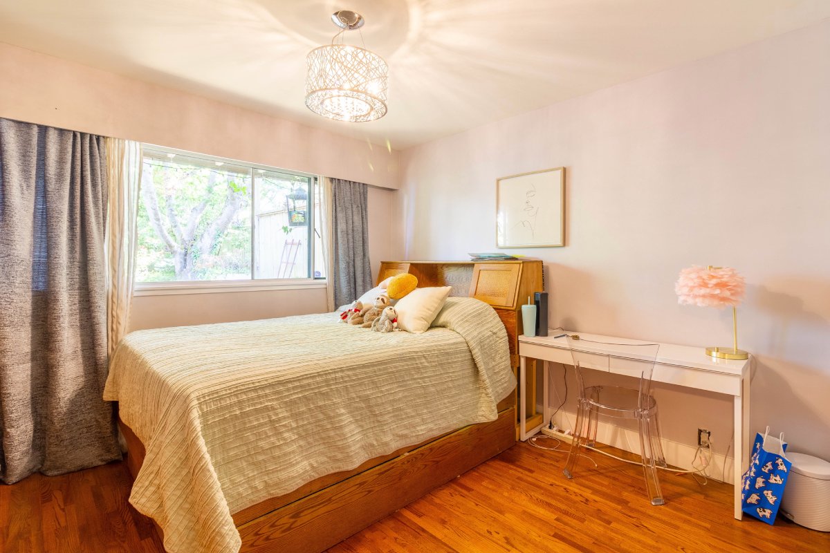 4419 Derby Place, North Vancouver 19