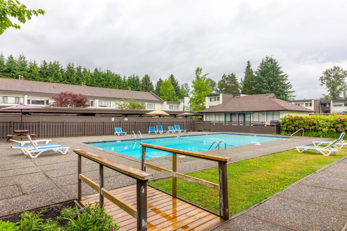 8 7315 Montecito Drive, Burnaby 30