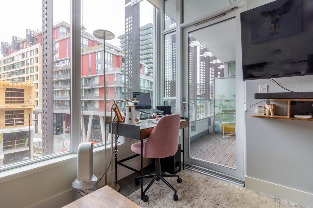 420 3438 Sawmill Crescent, Vancouver 12