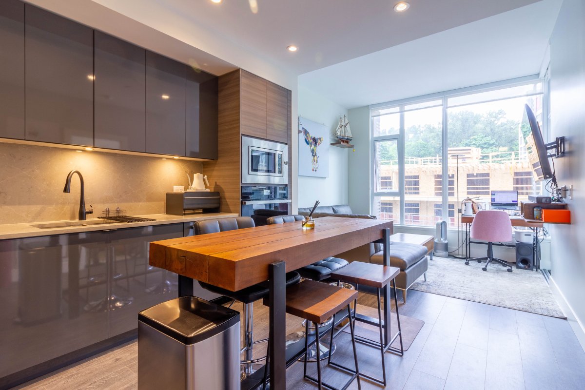 420 3438 Sawmill Crescent, Vancouver 4