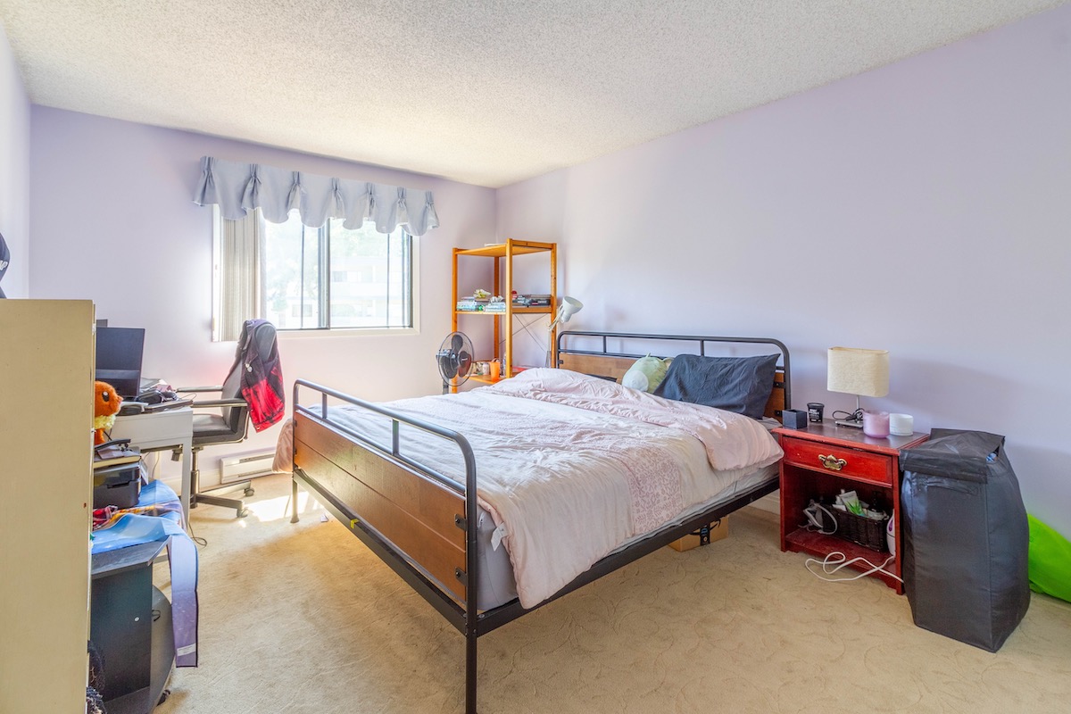 209 8700 ACKROYD ROAD 13