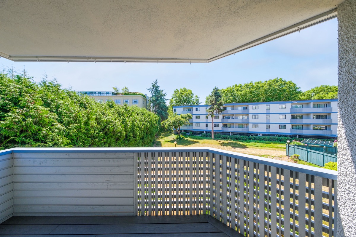 209 8700 ACKROYD ROAD 20