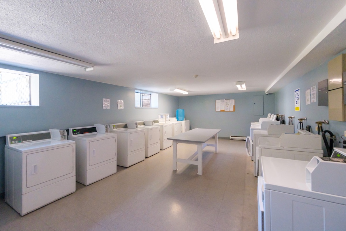 209 8700 ACKROYD ROAD 29
