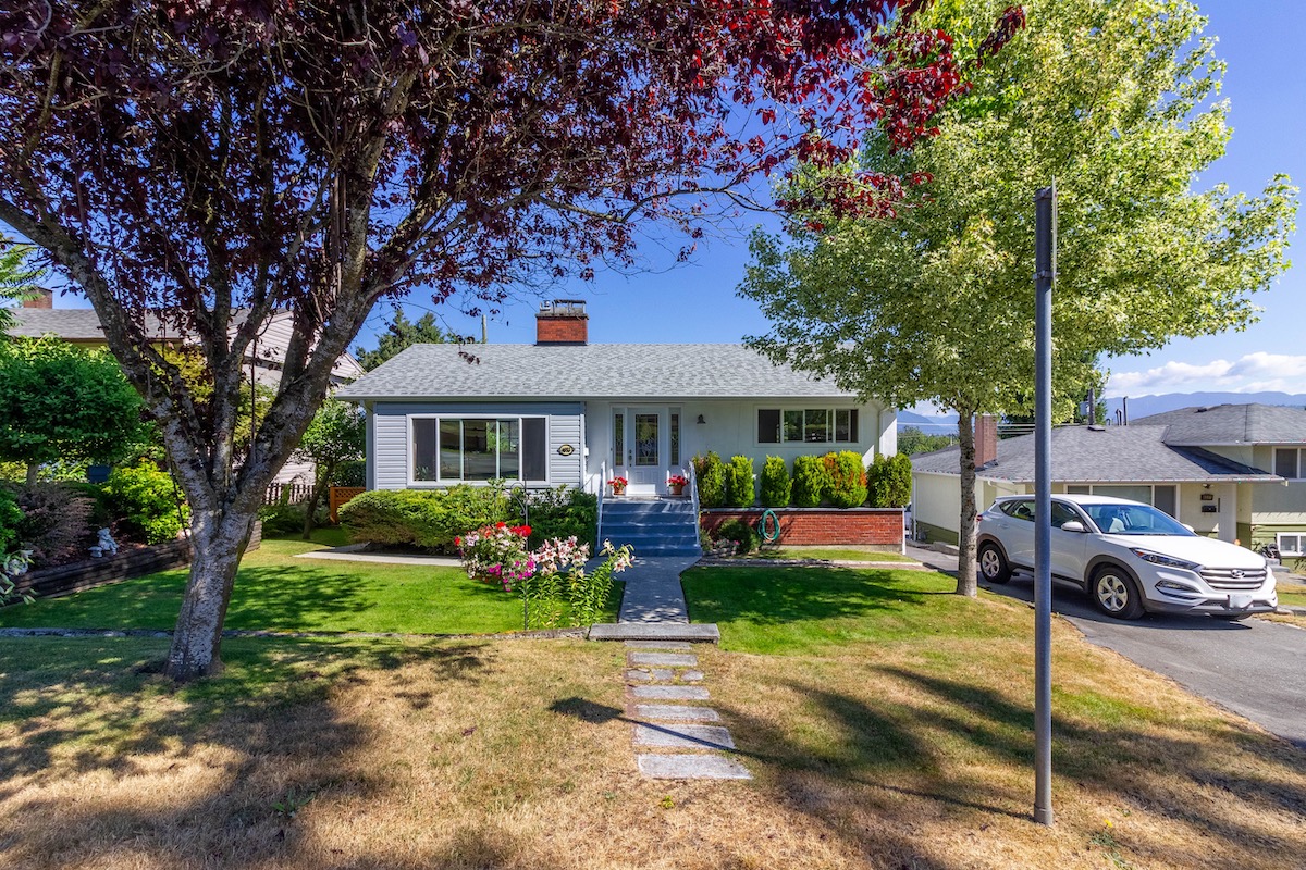 4653 CHARLOTTE COURT 2