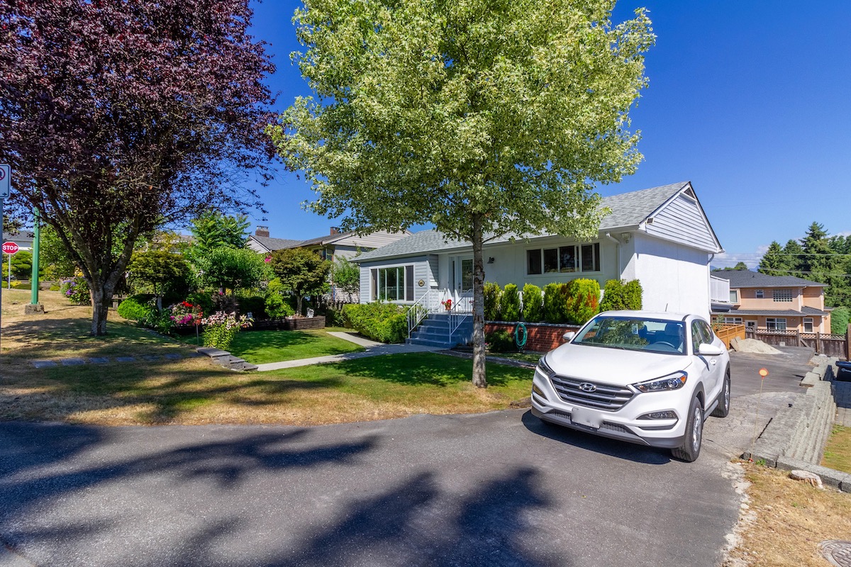 4653 CHARLOTTE COURT 31