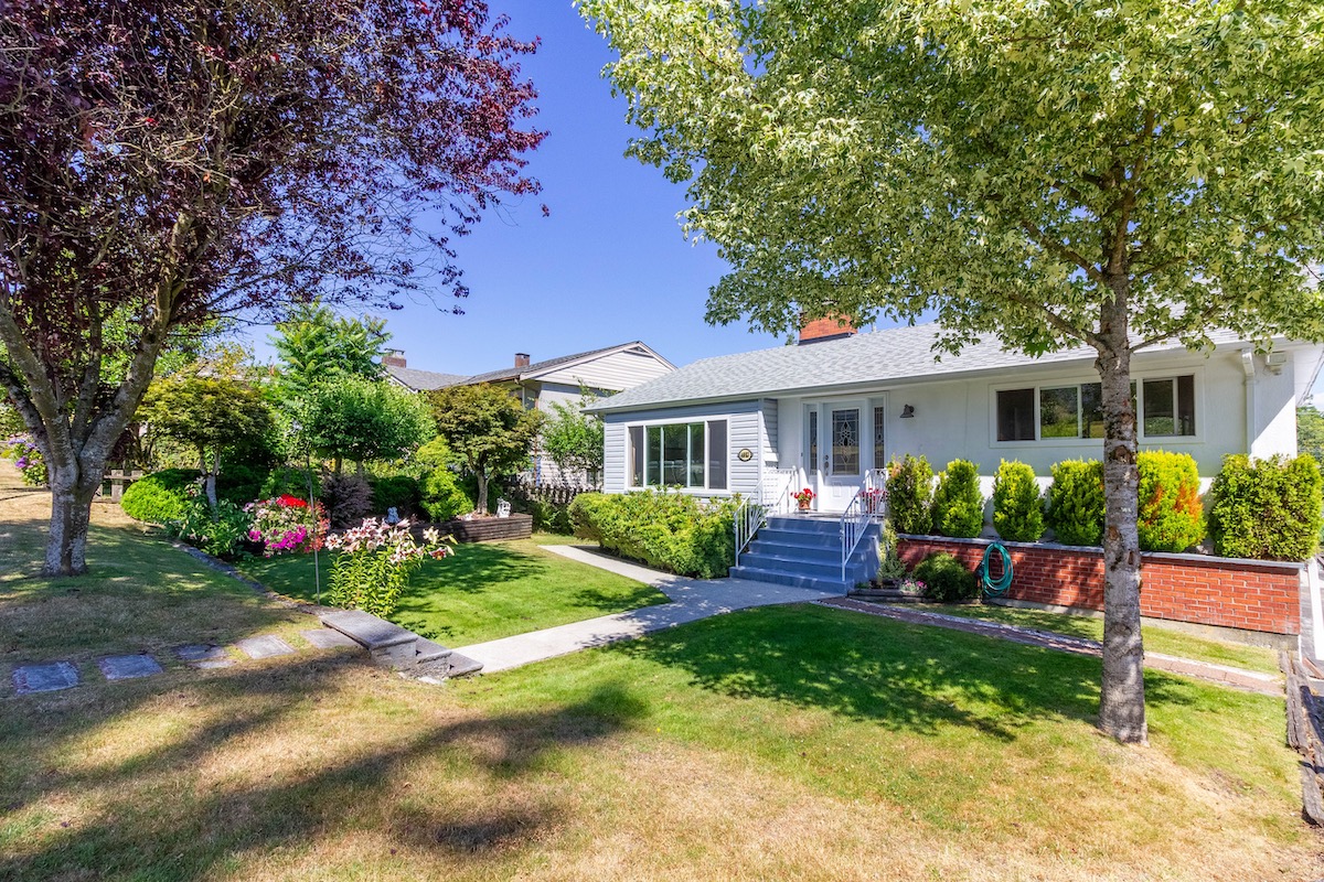 4653 CHARLOTTE COURT 33