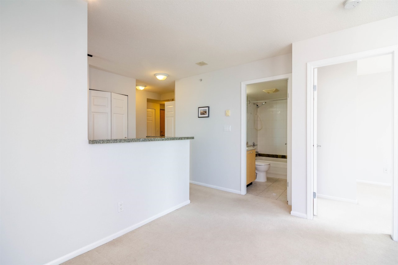 1706 1420 W GEORGIA STREET 19