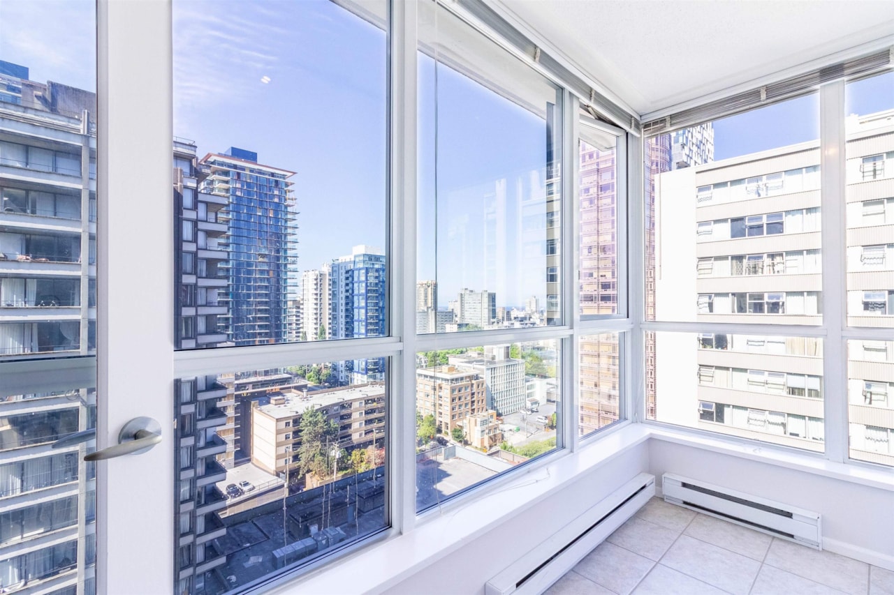 1706 1420 W GEORGIA STREET 23